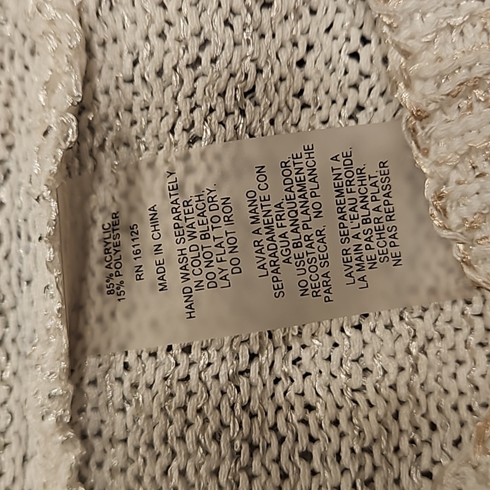 Sioni Short Sleeved Sweater - Picture 7 of 7
